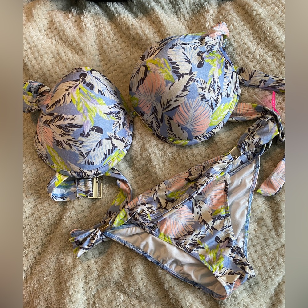 Victoria’s Secret Bikini